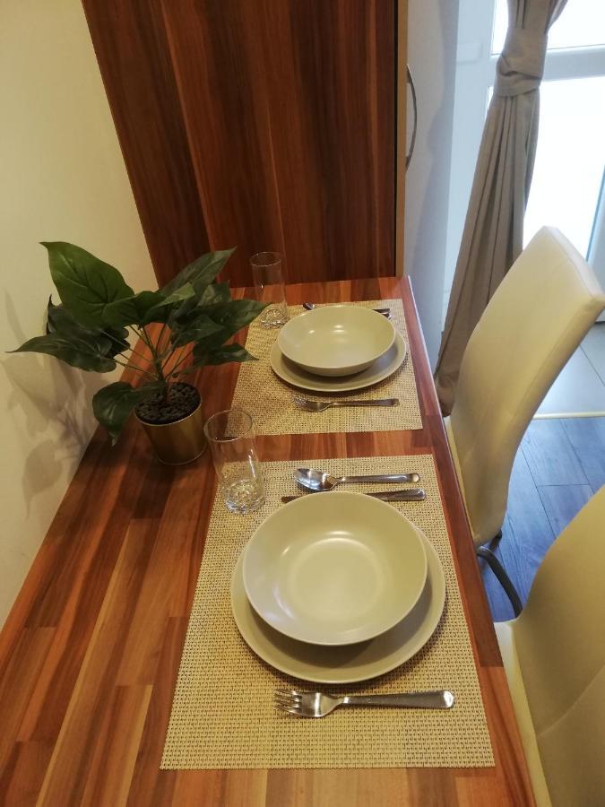 Embassy Studio Apartment Citypark Budapeste Exterior foto