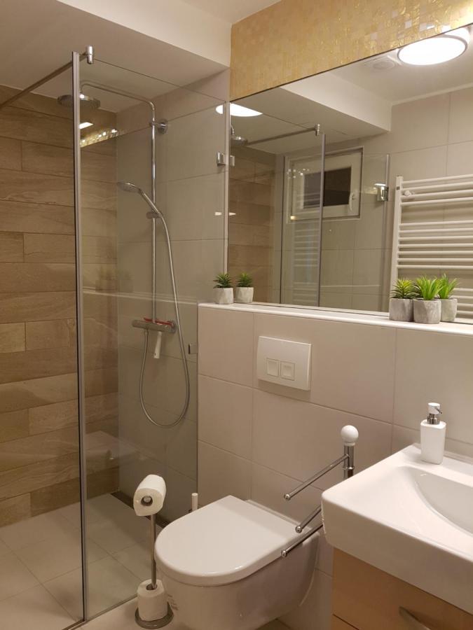 Embassy Studio Apartment Citypark Budapeste Exterior foto